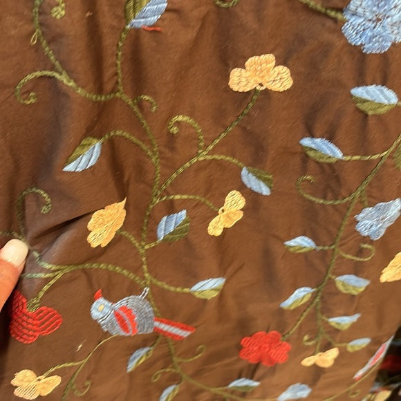 Gorgeous Embroidered Midi Dress with floral detail. Perfect for a wedding guest. - Picture 3 of 3